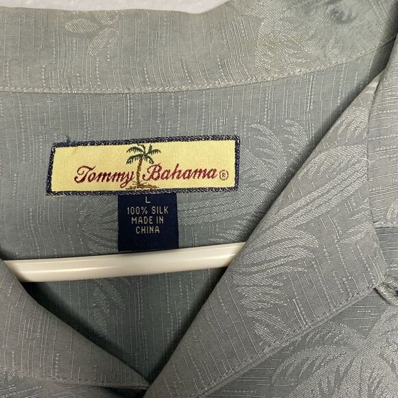 Tommy Bahamas Grey Green Button Up Collared Palm Trees 100% Silk Size Large - Picture 8 of 11